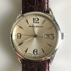 Tommy Bahama TB 1113 crock watch with genuine leather strap. Excellent condition